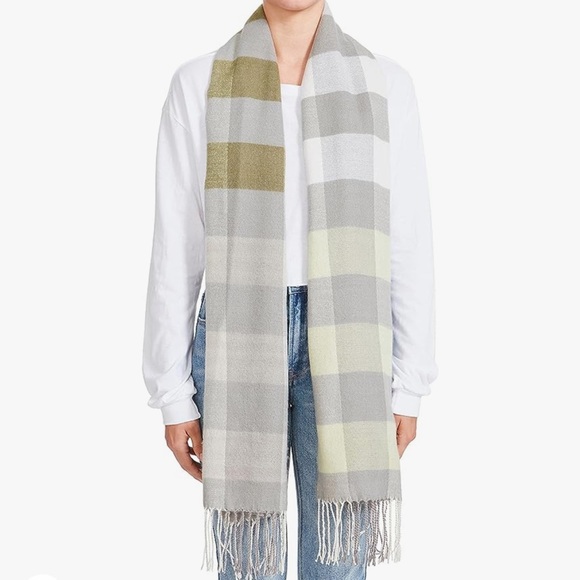 STEVE MADDEN BLANKET SCARF - Picture 2 of 3